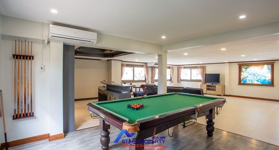À vendre 4 chambres villa à Hua Hin, Prachuap Khiri Khan