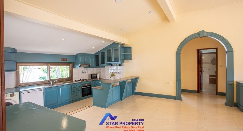 À vendre 4 chambres villa à Hua Hin, Prachuap Khiri Khan