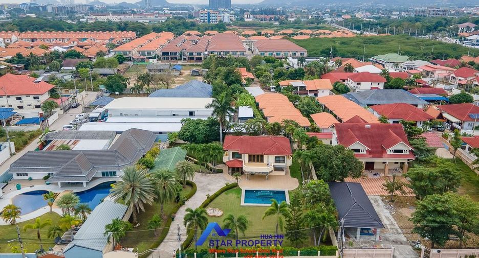 À vendre 4 chambres villa à Hua Hin, Prachuap Khiri Khan