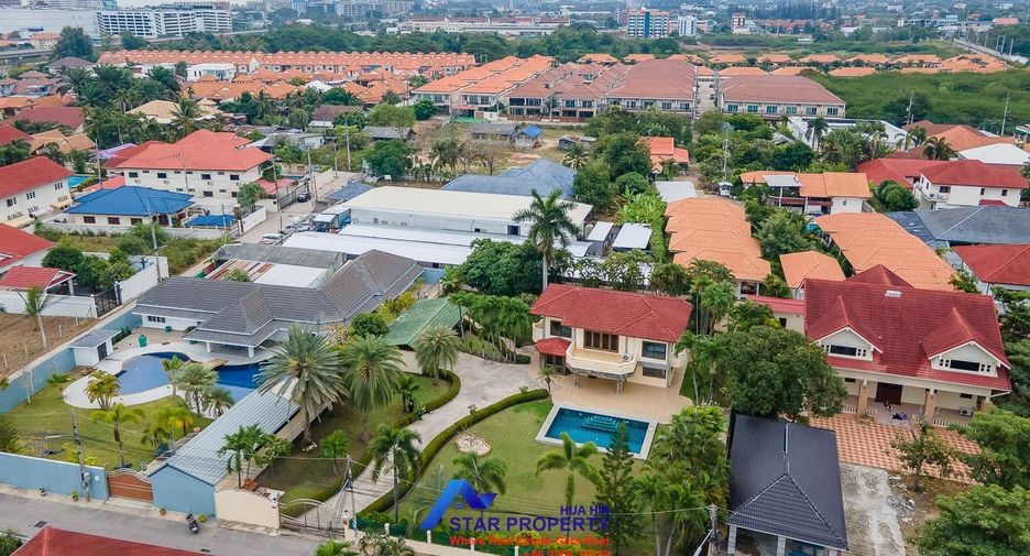 À vendre 4 chambres villa à Hua Hin, Prachuap Khiri Khan