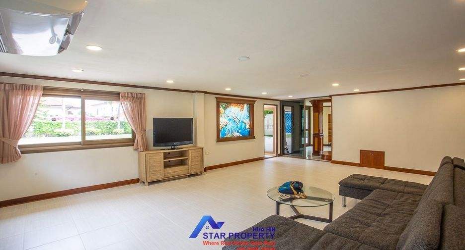 À vendre 4 chambres villa à Hua Hin, Prachuap Khiri Khan