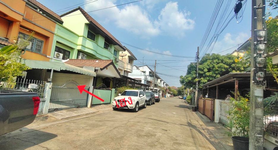 For sale 1 bed townhouse in Chatuchak, Bangkok