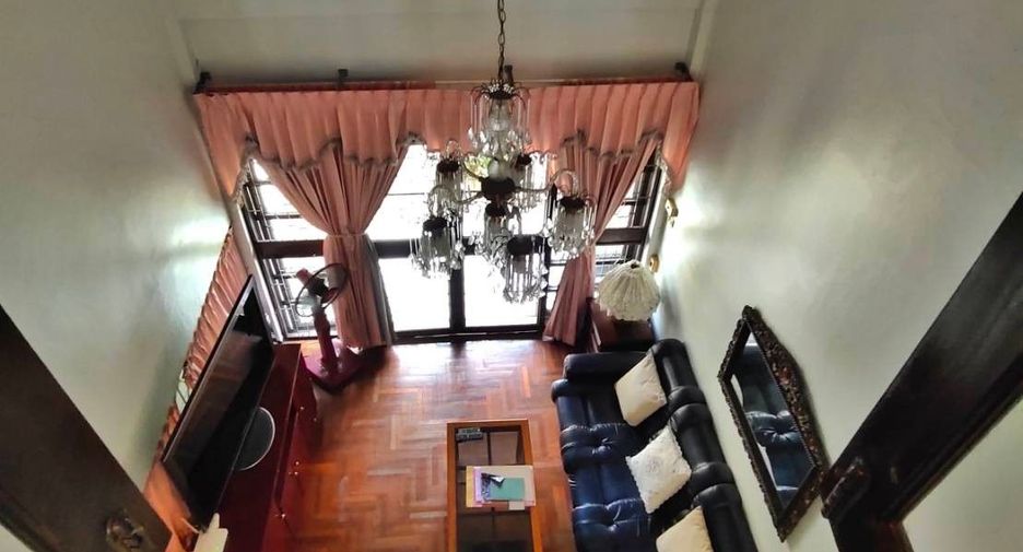 For sale 1 bed townhouse in Chatuchak, Bangkok