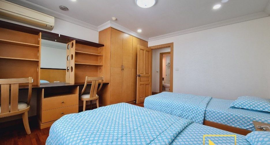 Apartamento en alquiler de 3 habitaciones en Watthana, Bangkok