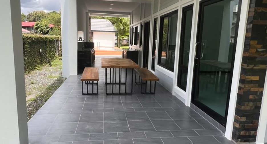 For rent and for sale 5 bedrooms villa in San Sai, Chiang Mai