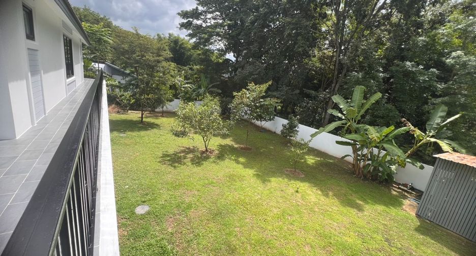 For rent and for sale 5 bedrooms villa in San Sai, Chiang Mai