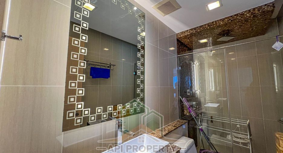 For sale 2 bedrooms condo in Bang Lamung, Chonburi