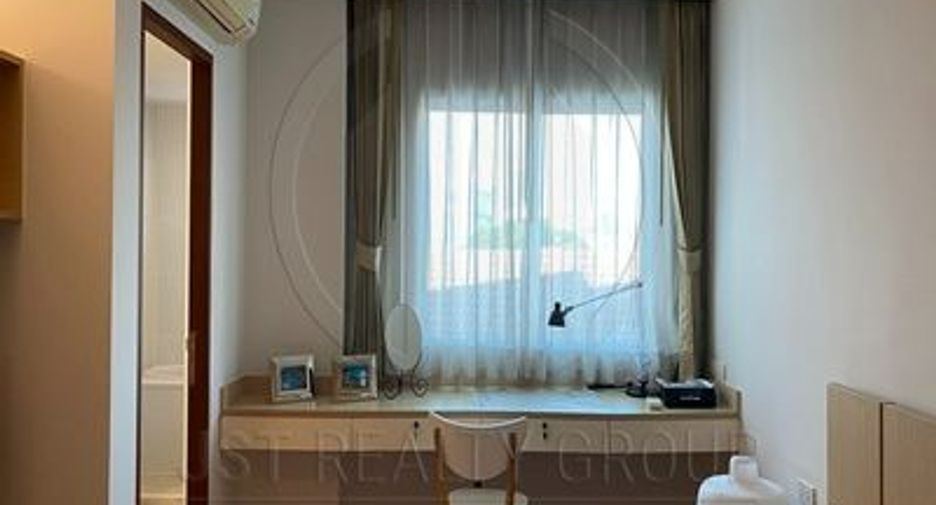 Condo en venta de 3 habitaciones en Phra Khanong, Bangkok