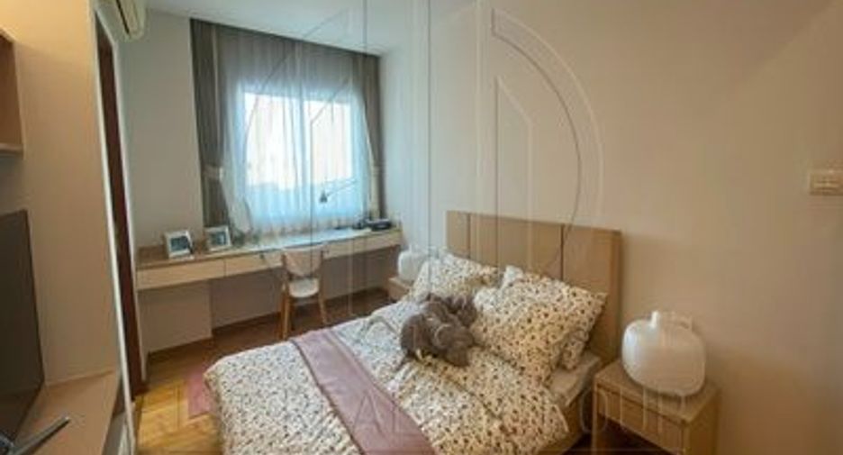 Condo en venta de 3 habitaciones en Phra Khanong, Bangkok