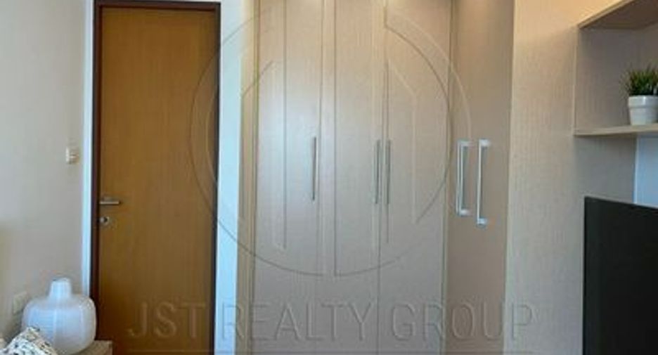 Condo en venta de 3 habitaciones en Phra Khanong, Bangkok