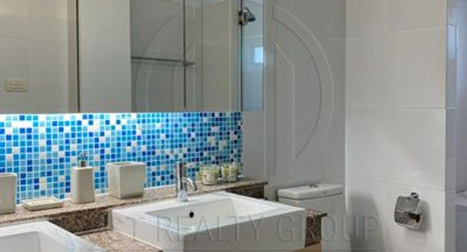 Condo en venta de 3 habitaciones en Phra Khanong, Bangkok