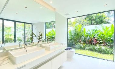 Villa zum Kauf mit 2 Zimmer in Mueang Phuket, Phuket