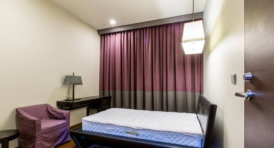 For rent and for sale 2 bedrooms condo in Watthana, Bangkok