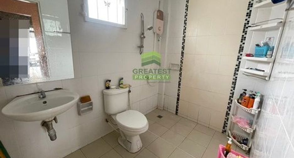 Casa adosada en venta de 3 habitaciones en Don Mueang, Bangkok
