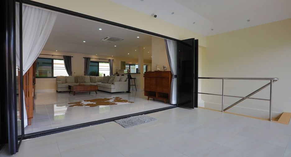 For sale 3 bed house in Bang Lamung, Chonburi