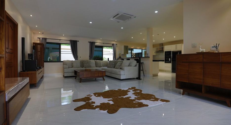 For sale 3 bed house in Bang Lamung, Chonburi