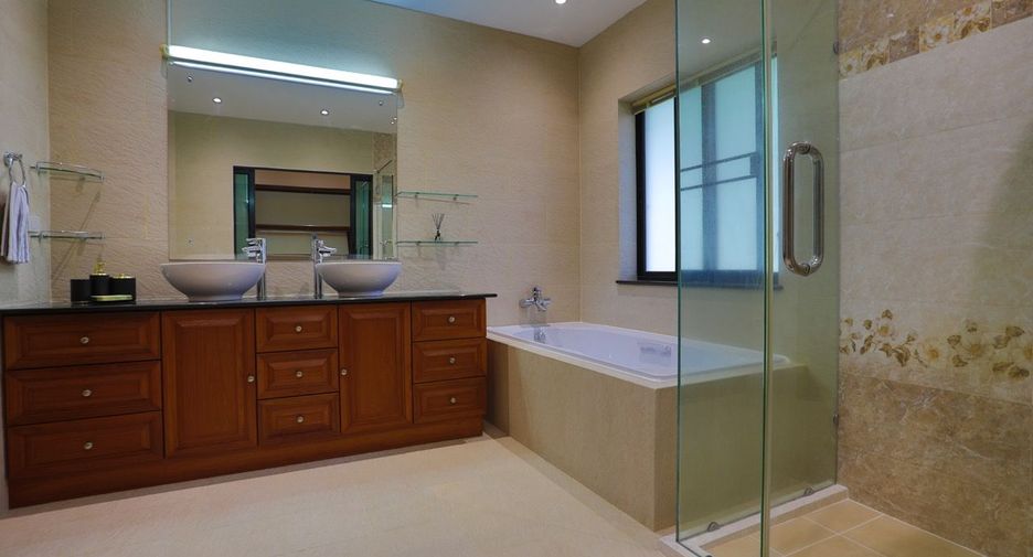 For sale 3 bed house in Bang Lamung, Chonburi