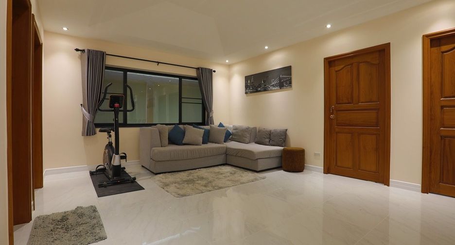 For sale 3 bed house in Bang Lamung, Chonburi