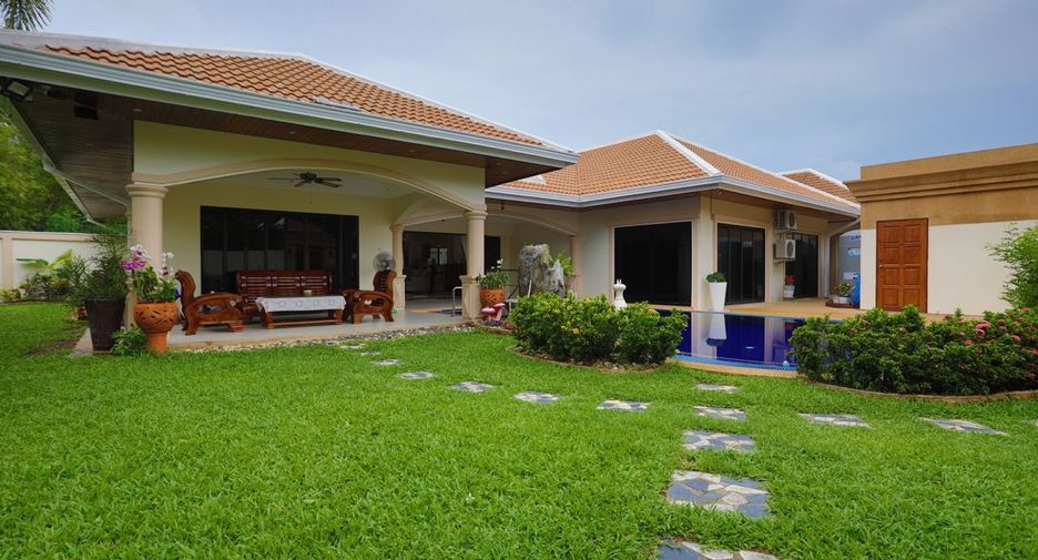 For sale 3 bed house in Bang Lamung, Chonburi