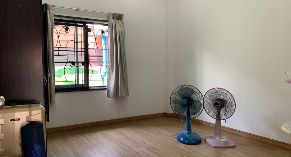 For sale 3 bedrooms house in Phan Thong, Chonburi