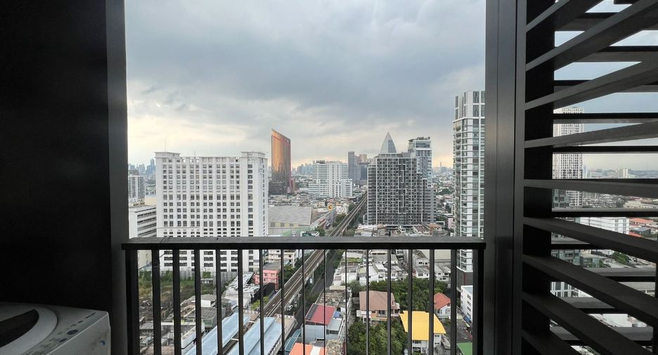 For rent 1 bed condo in Phaya Thai, Bangkok