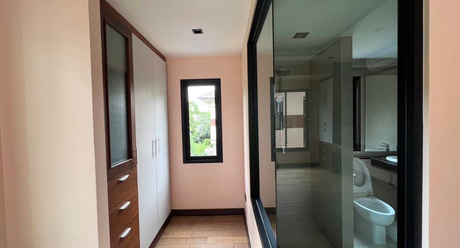 For sale 4 Beds house in San Sai, Chiang Mai
