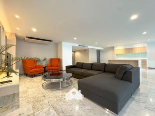 For rent 3 bed condo in Watthana, Bangkok