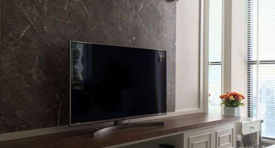 For rent 1 bed condo in Pathum Wan, Bangkok