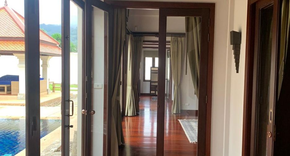 Villa en alquiler de 5 habitaciones en Thalang, Phuket
