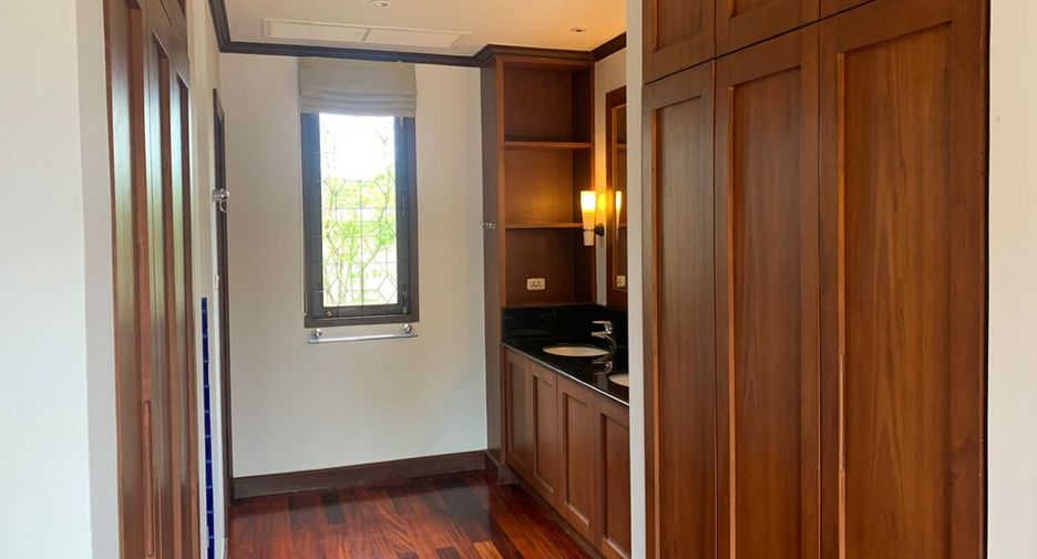 Villa en alquiler de 5 habitaciones en Thalang, Phuket