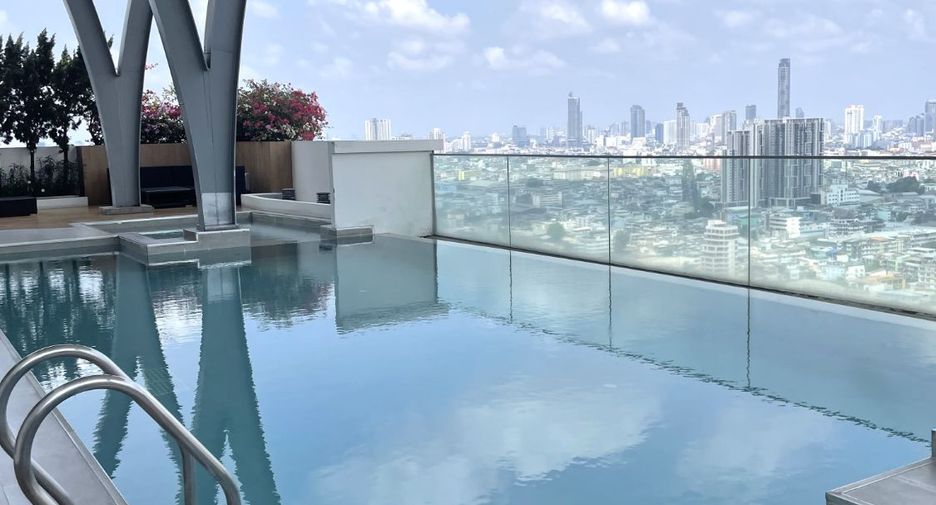 Condo en venta de 2 habitaciones en Yan Nawa, Bangkok