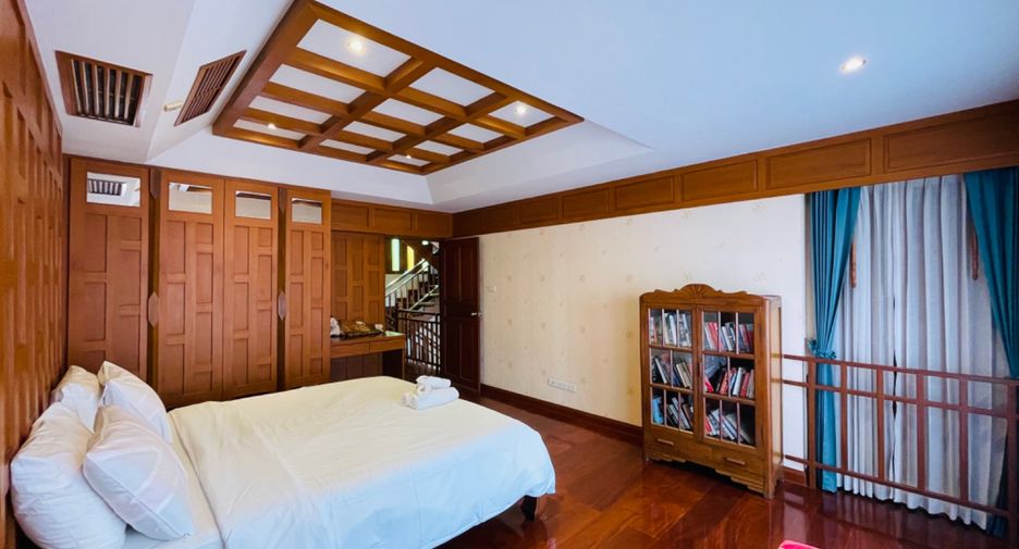 For rent 5 ベッドルーム villa in Bang Lamung, Chonburi