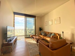 Condo en venta de 3 habitaciones en Khlong San, Bangkok