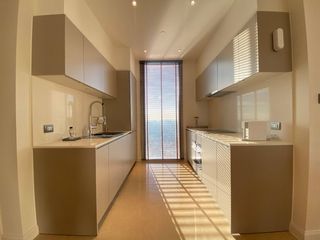 Condo en venta de 3 habitaciones en Khlong San, Bangkok