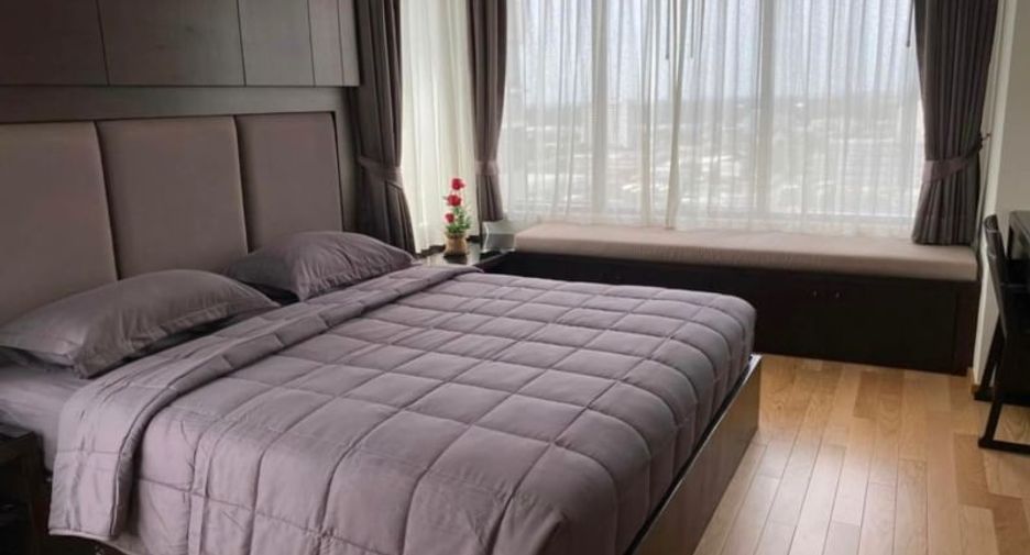 For rent そして for sale 2 ベッドルーム condo in Khlong Toei, Bangkok