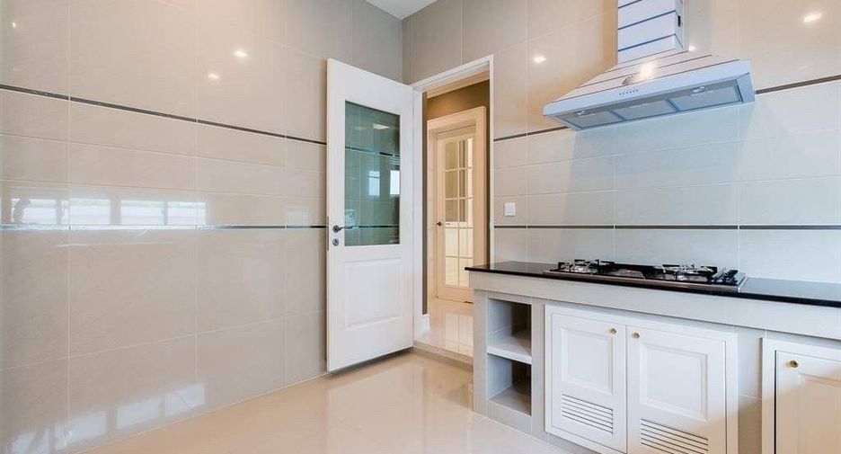 出售 4 卧室 独立屋 在 Bang Phli, Samut Prakan