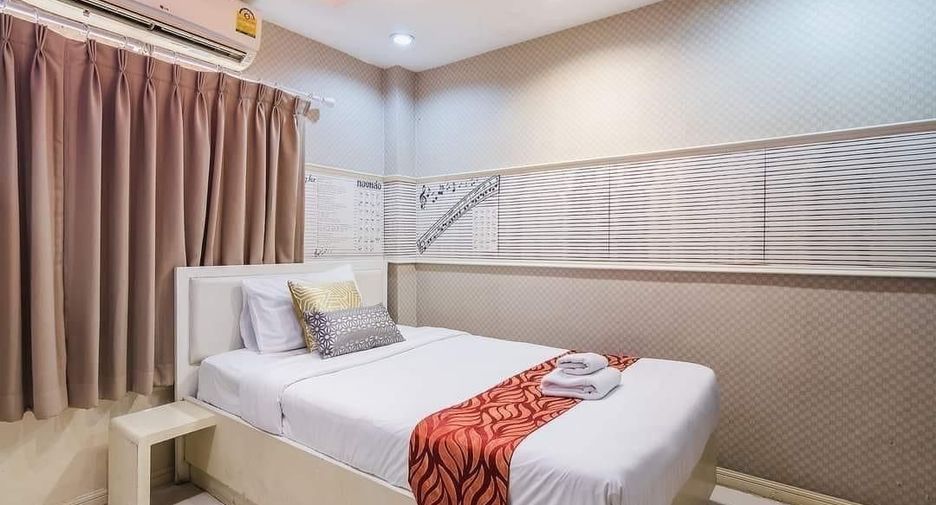 For sale 26 Beds hotel in Watthana, Bangkok