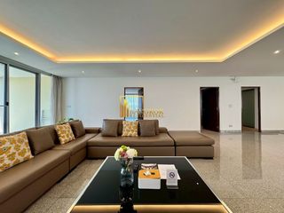 Apartamento en alquiler de 3 habitaciones en Watthana, Bangkok