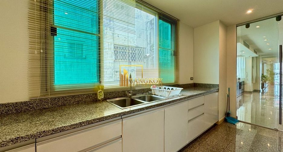 Apartamento en alquiler de 3 habitaciones en Watthana, Bangkok