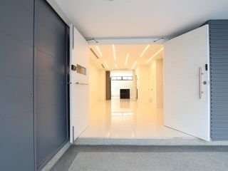 For rent 4 bedrooms townhouse in Sathon, Bangkok