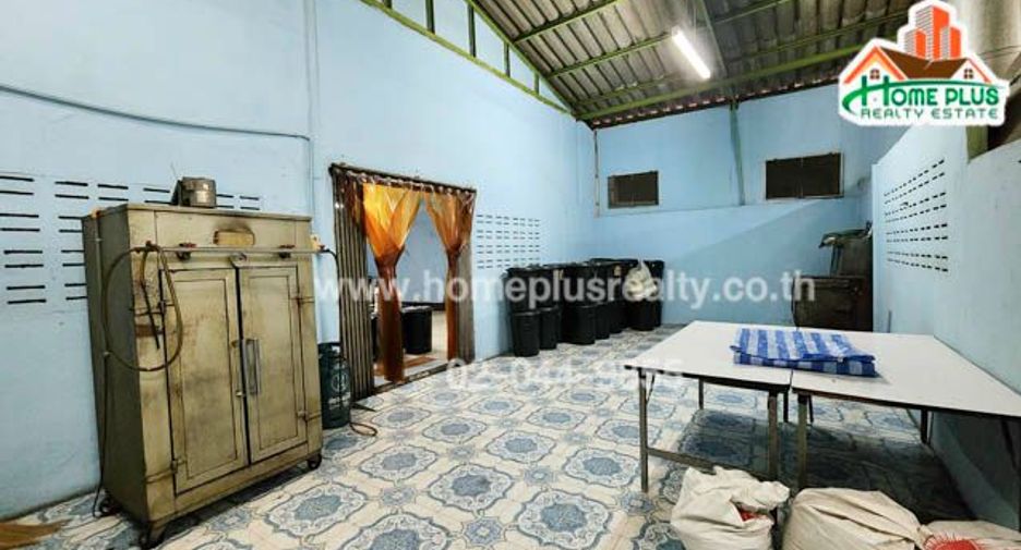 出售 2 卧室 商业空间 在 Mueang Samut Sakhon, Samut Sakhon