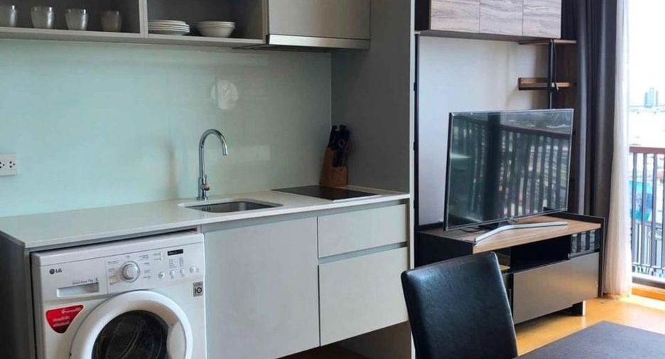 Condo en alquiler de 2 habitaciones en Sathon, Bangkok