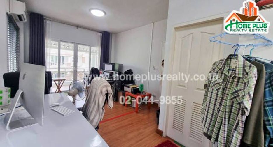 Haus zum Kauf mit 3 Zimmer in Lat Phrao, Bangkok