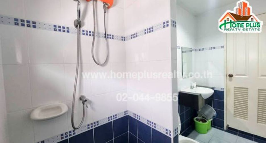 Haus zum Kauf mit 3 Zimmer in Lat Phrao, Bangkok