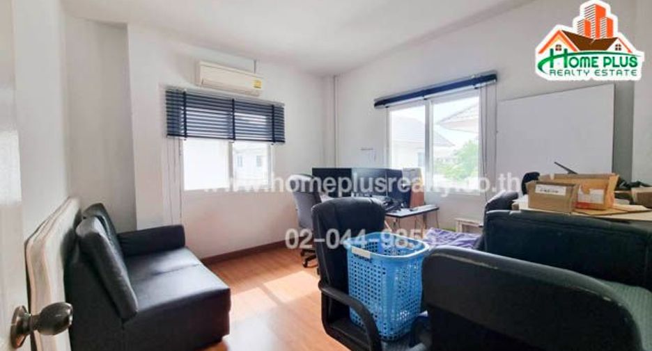 Haus zum Kauf mit 3 Zimmer in Lat Phrao, Bangkok