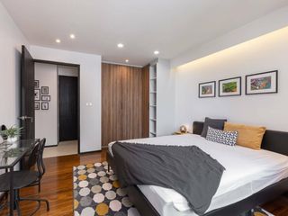 For rent 3 bedrooms condo in Khlong Toei, Bangkok