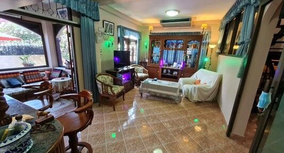 For sale 4 bed house in Mueang Nonthaburi, Nonthaburi