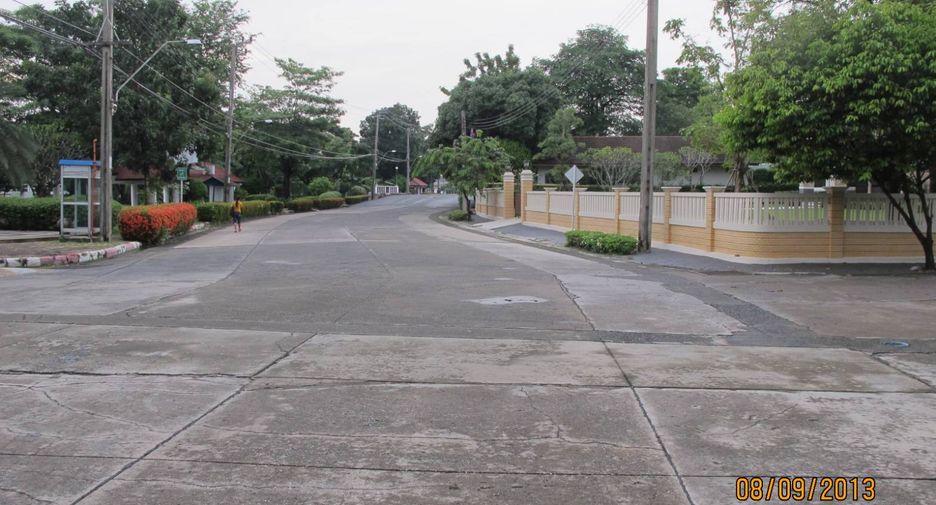 For sale 5 bedrooms house in Mueang Samut Prakan, Samut Prakan