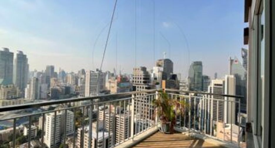 For rent and for sale 4 bedrooms condo in Khlong Toei, Bangkok
