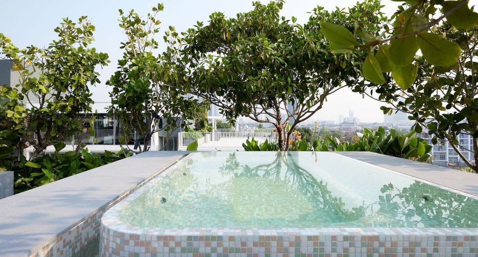 For sale 1 bed condo in Watthana, Bangkok